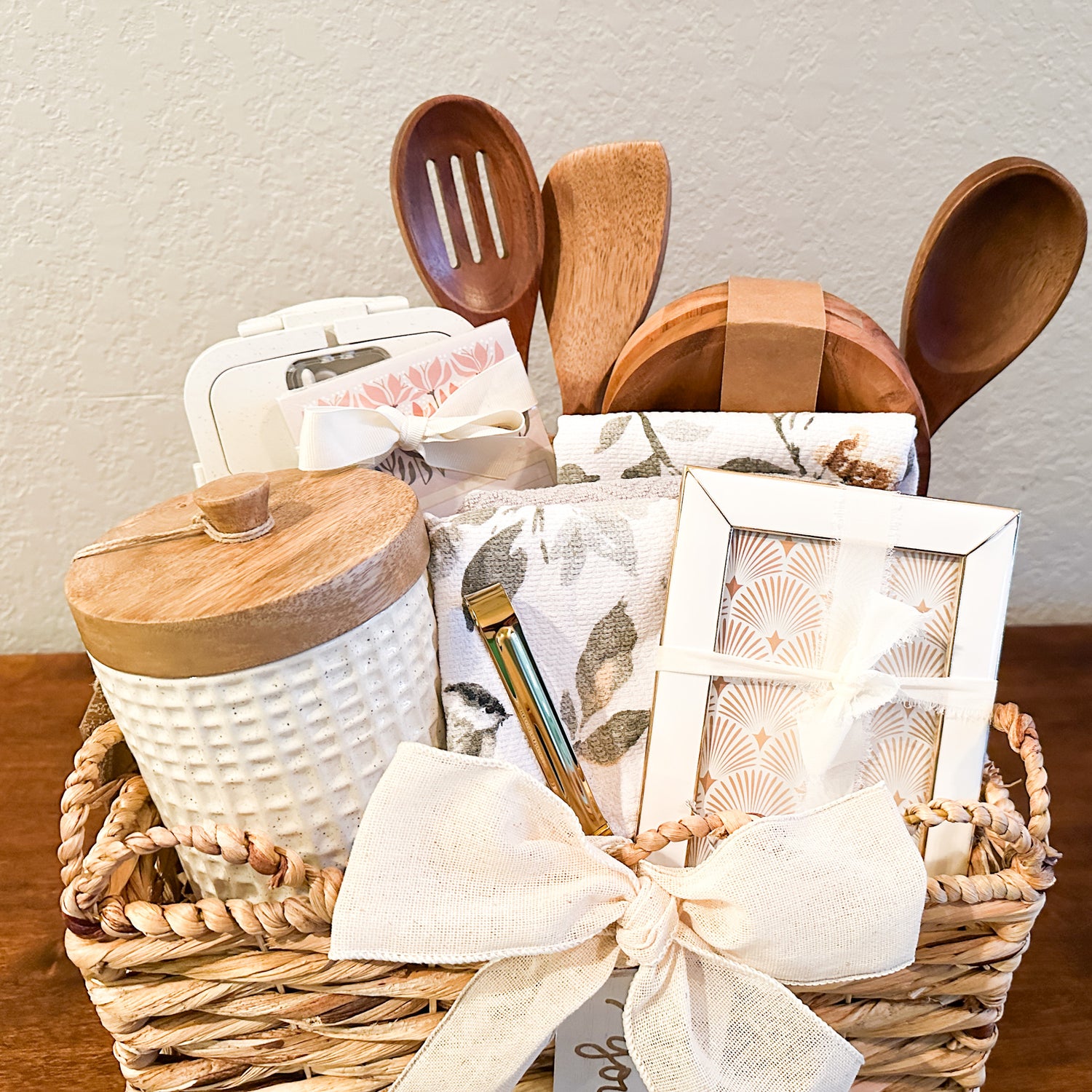 Hearthrow Gift Basket